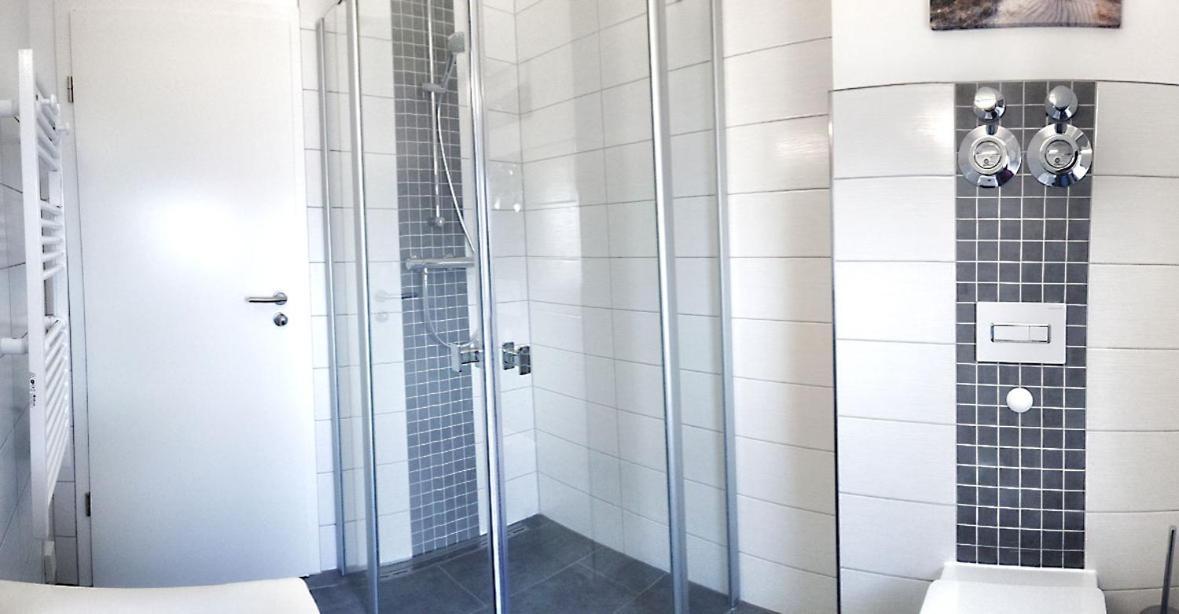 Kuhnle-Tours Ferienwohnung Rechlin Zimmer foto